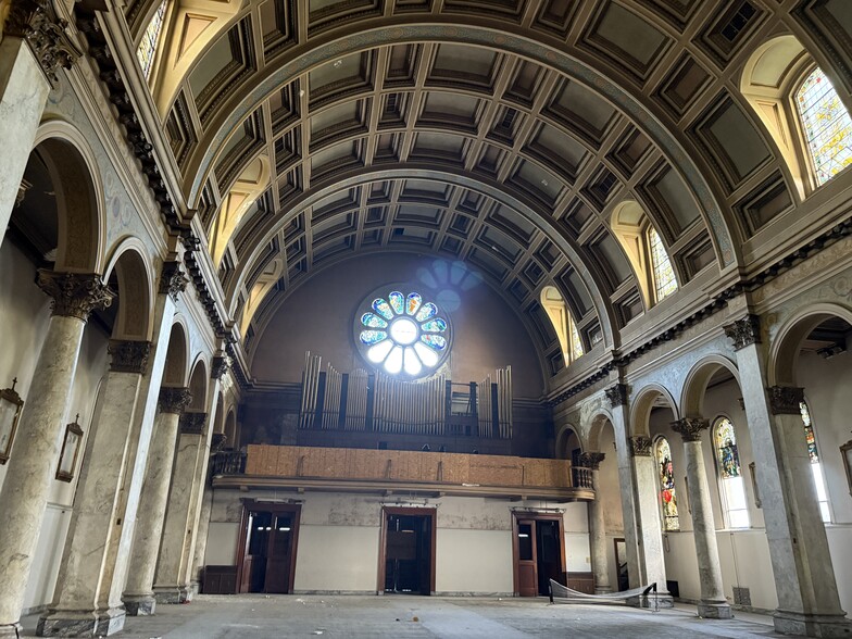 More Photos Of 3500 Montgomery Rd, Cincinnati Religious Facility For Sale