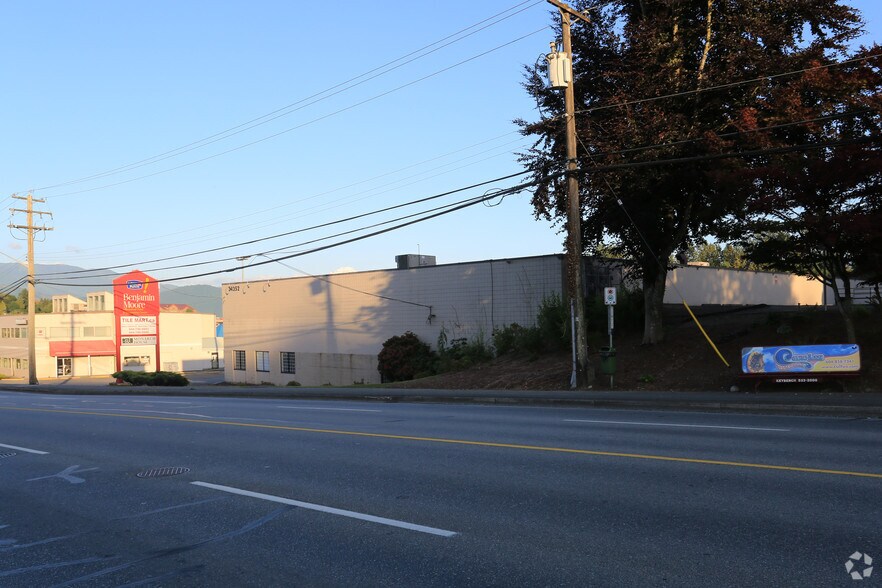 More Photos Of 34252 Marshall Rd, Abbotsford General Retail For Lease
