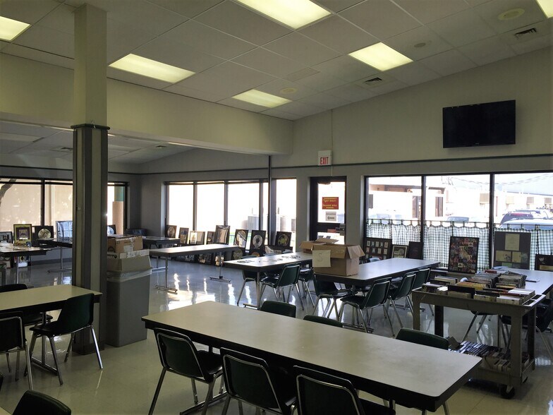 More Photos Of 421 E 34th St SE, Amarillo Industrial For Sale