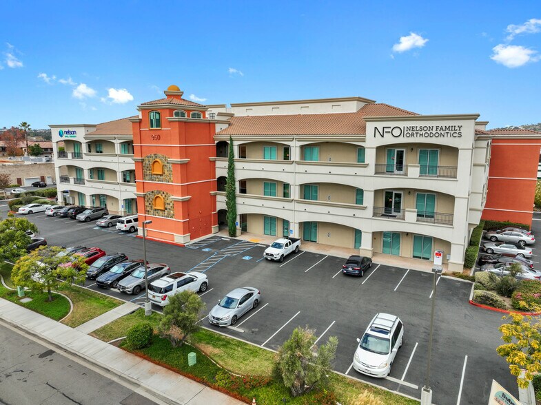 More Photos Of 950 Boardwalk, San Marcos Office For Sale