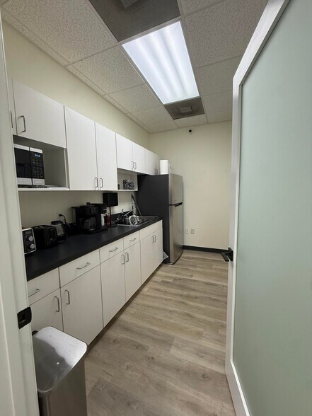 More Photos Of 2701-2703 Rew Cir, Ocoee Office Residential For Lease
