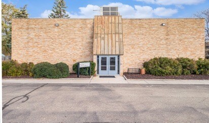 More Photos Of 1110 Eldon Baker Dr, Flint Office Residential For Lease