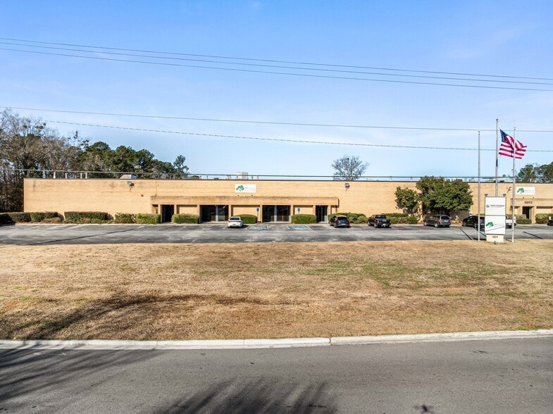 More Photos Of 101 Coleman Blvd, Savannah Distribution For Lease