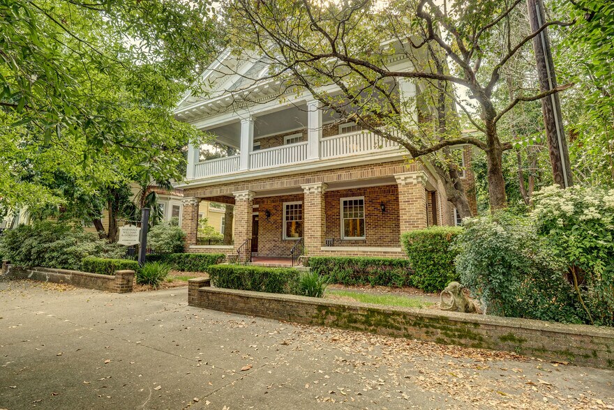 More Photos Of 14 S 5th Ave, Wilmington Office For Sale