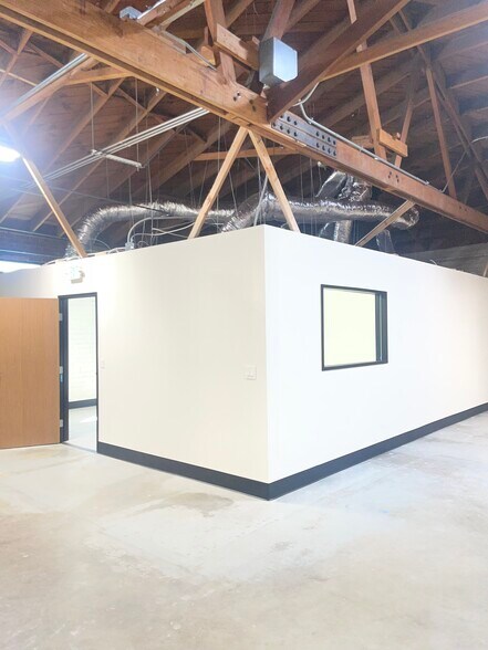 More Photos Of 13525 Alma Ave, Gardena Manufacturing For Lease