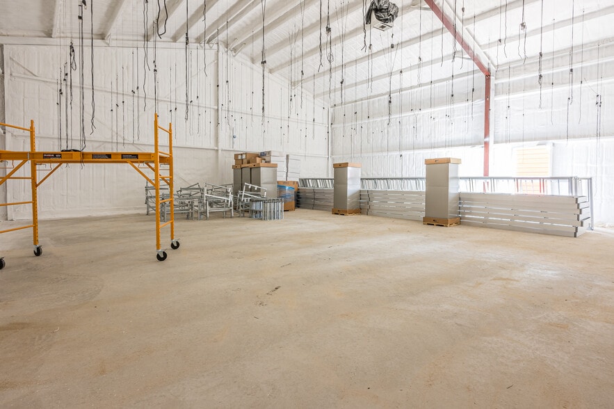 More Photos Of 5852 NW County Line Rd, Coleman Warehouse For Sale