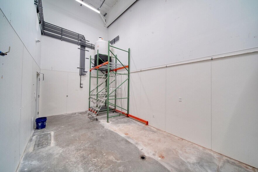 More Photos Of 8975 Page Ave, Jackson Warehouse For Sale