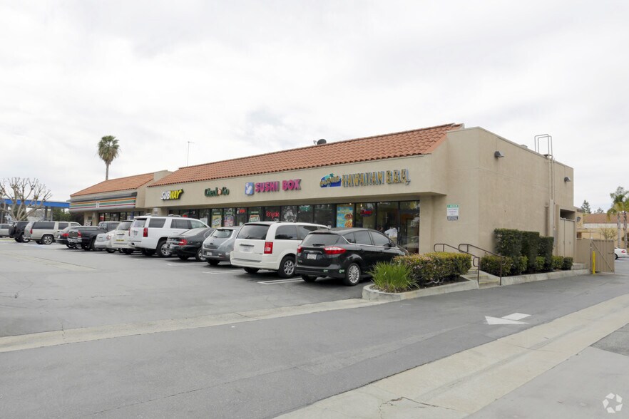 More Photos Of 3001 Bristol St, Costa Mesa Storefront For Lease