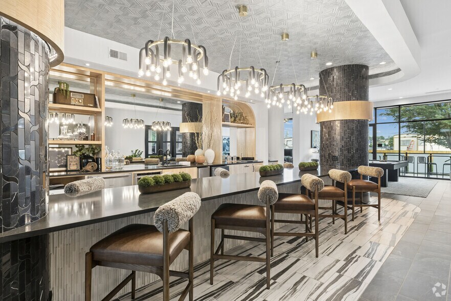More Photos Of 912 2nd Ave N, Nashville Coworking Space