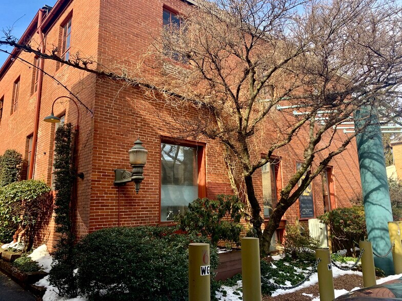 More Photos Of 226 N Arch St, Lancaster Loft Creative Space For Lease