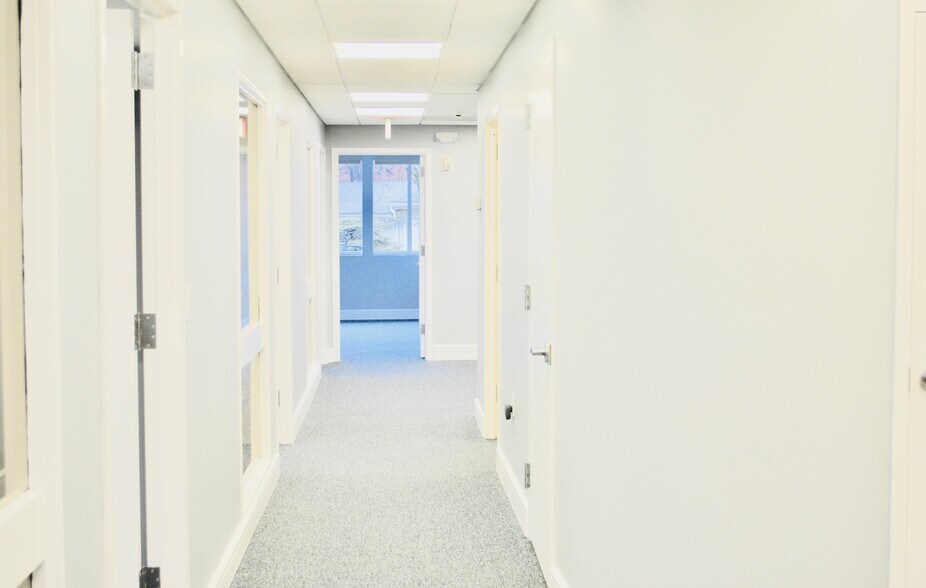 More Photos Of 60 Arch St, Greenwich Loft Creative Space For Lease