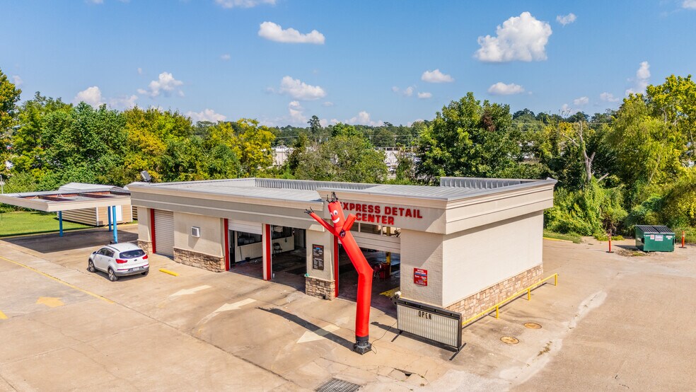 More Photos Of 311 S Timberland Dr, Lufkin Carwash For Sale