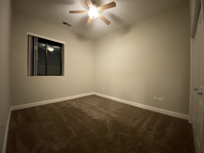 More Photos Of 4651 N Greenview Ave, Chicago Apartments For Lease