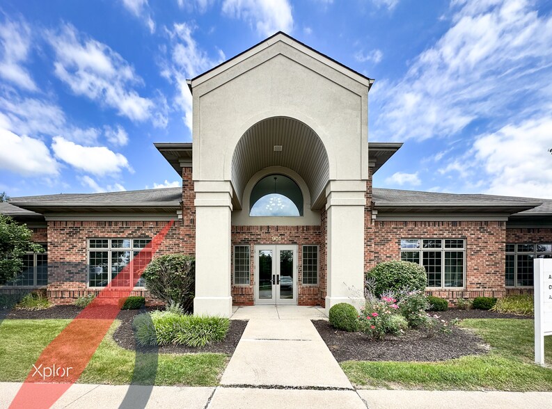 Primary Photo Of 901 Chestnut Hills Pky, Fort Wayne Office For Sale