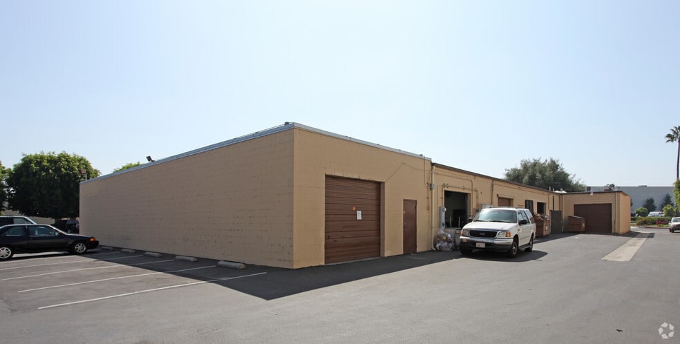 More Photos Of 15437-15443 Proctor Ave, City of Industry Warehouse For Lease