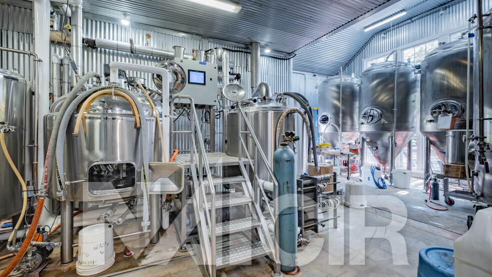 More Photos Of 5790 Devonshire Rd, Harrisburg Specialty For Sale