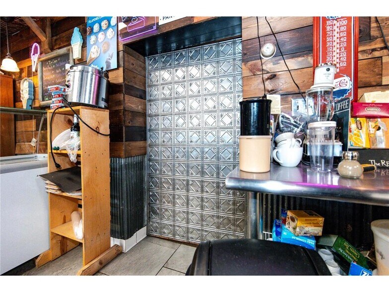 More Photos Of 102 E Centennial 84 Dr, New York Mills Restaurant For Sale