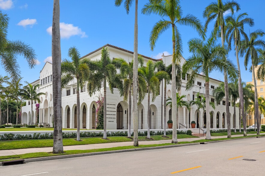 More Photos Of 440 Royal Palm Way, Palm Beach Office For Lease