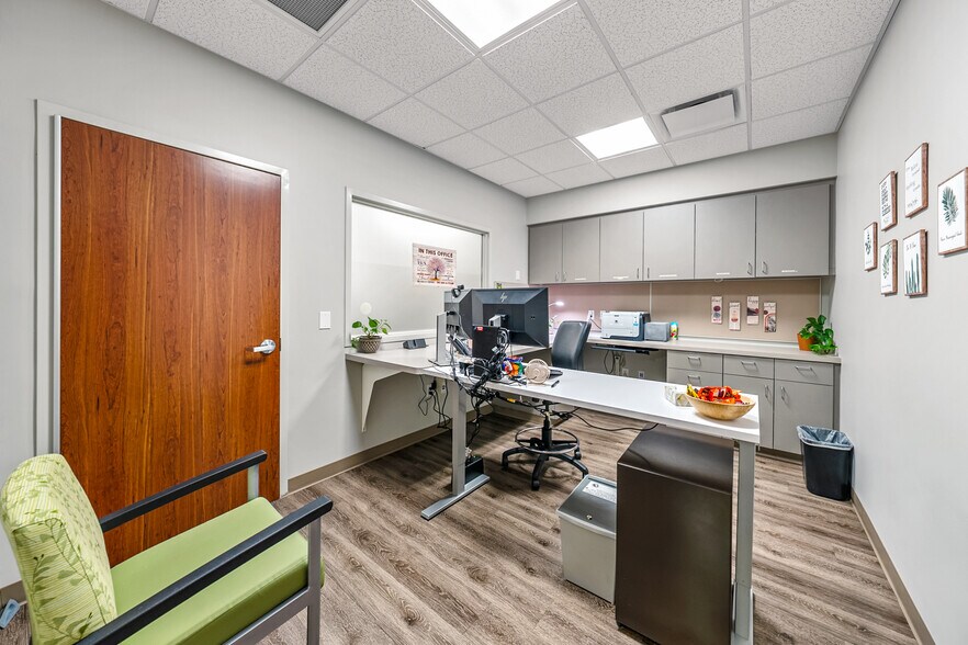 More Photos Of 1879 Williams Hwy, Grants Pass Medical For Sale