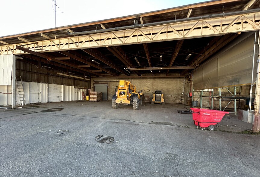 More Photos Of 30240 SE High Point Way, Issaquah Land For Lease