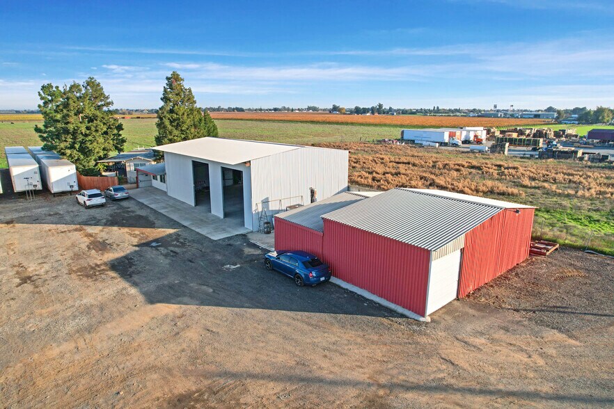 Primary Photo Of 10150 Mingo Rd, Galt Warehouse For Lease