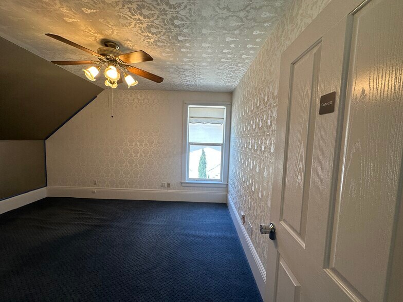 More Photos Of 550 W Musser St, Carson City Office For Lease