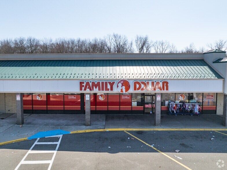 More Photos Of 264-350 Middle Country Rd, Coram Unknown For Lease