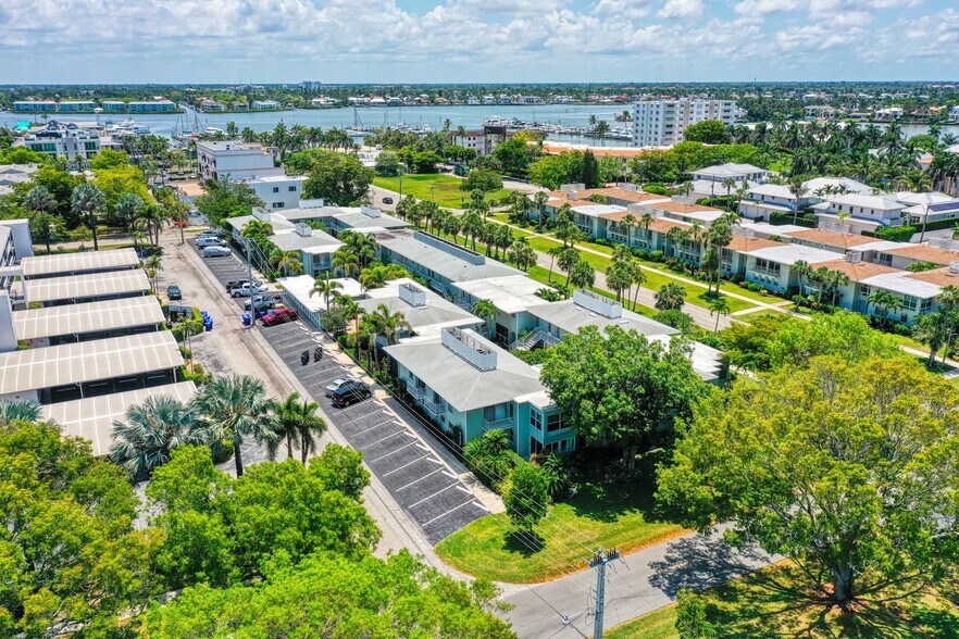 More Photos Of 601-687 12th Ave S, Naples Land For Sale