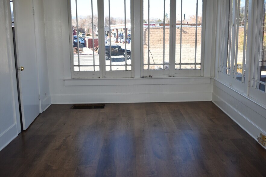 More Photos Of 72 Burns St, Reno Storefront Retail Residential For Lease