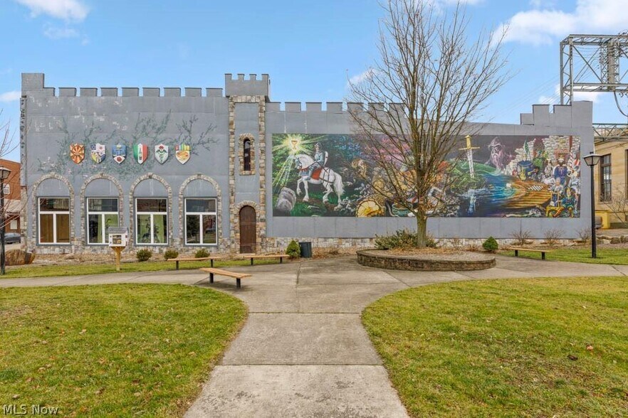 More Photos Of 317 E Main St, Alliance General Retail For Sale