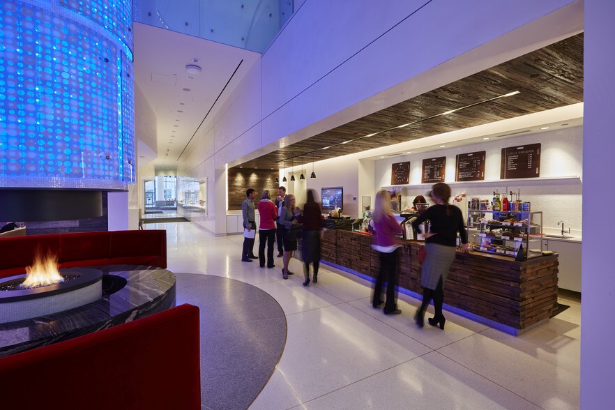 More Photos Of 225 S 6th St, Minneapolis Office For Lease