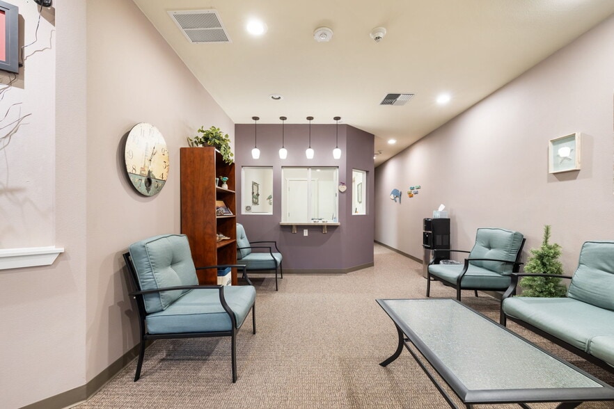 More Photos Of 1740 Pottery Ave, Port Orchard Medical For Sale