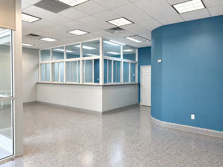 More Photos Of 504 - 506 Broadway, Bayonne Storefront Retail Office For Sale