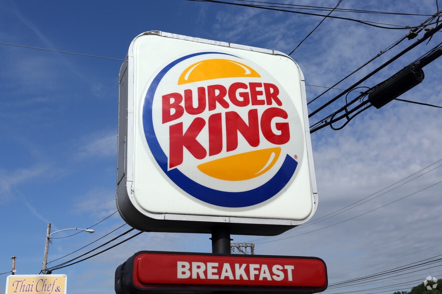 More Photos Of 121 W Lincoln Hwy, Penndel Fast Food For Lease
