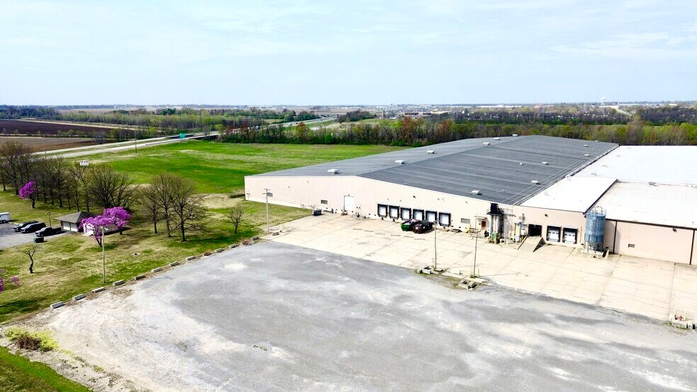 More Photos Of 103 S Acres St, Sikeston Distribution For Lease