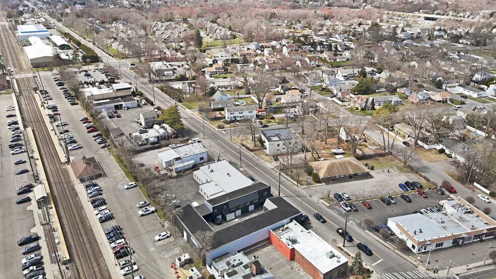 More Photos Of 384 Moffitt Blvd, Islip Warehouse For Sale