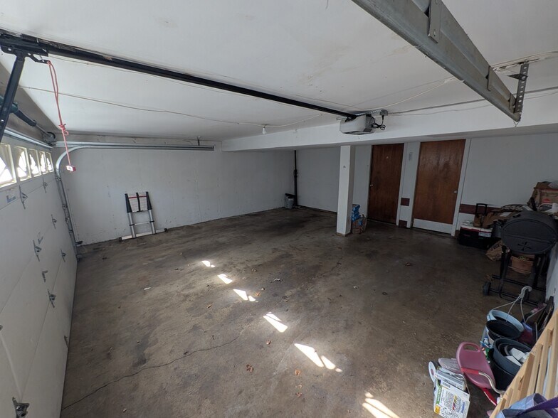 More Photos Of 9546 Hyde Park Dr, Affton Apartments For Sale