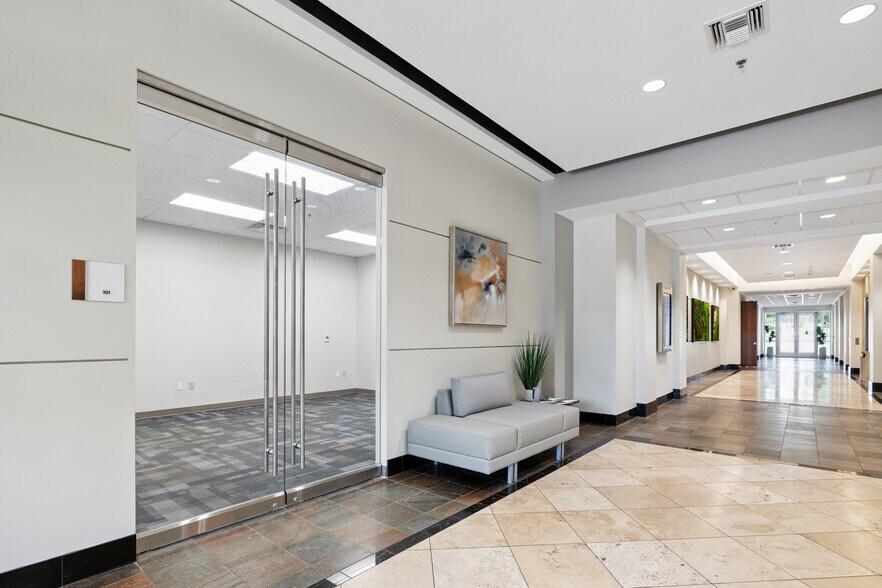 More Photos Of 12459 Network Blvd, San Antonio Office For Lease