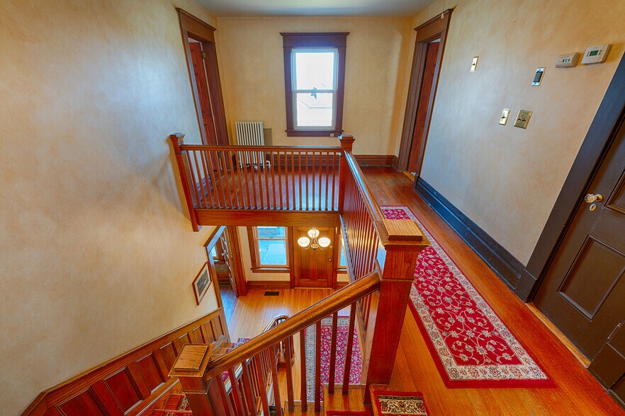 More Photos Of 105 Gleneida Ave, Carmel Office For Sale