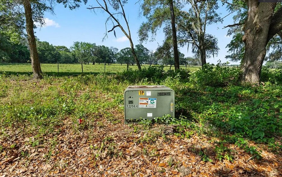 More Photos Of 101 SE 51st Lane, Center Hill Land For Sale