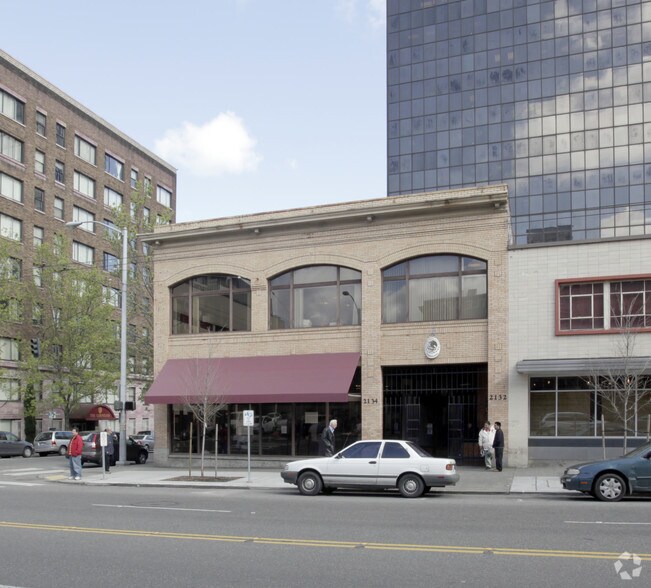 More Photos Of 2132-2134 3rd Ave, Seattle Office For Sale