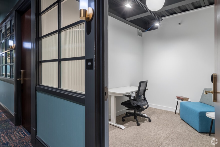 More Photos Of 3035 Peachtree Rd, Atlanta Office For Lease