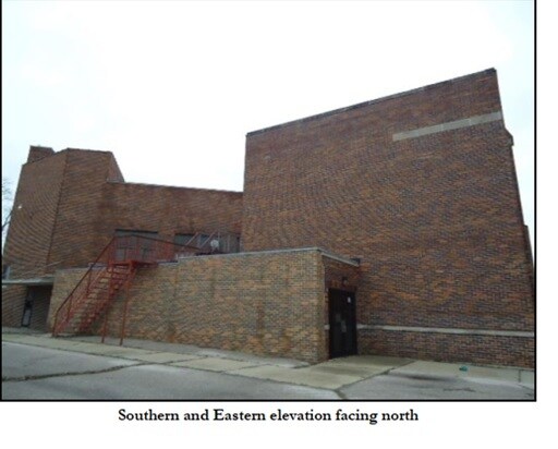 More Photos Of 1100 10th St, Onawa Self Storage For Lease