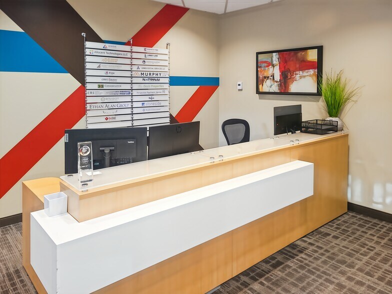 More Photos Of 22722 29th Dr SE, Bothell Coworking Space