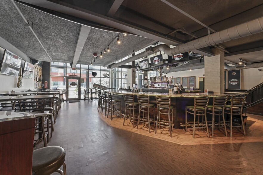 More Photos Of 51 S Pearl St, Albany Sports And Entertainment For Sale