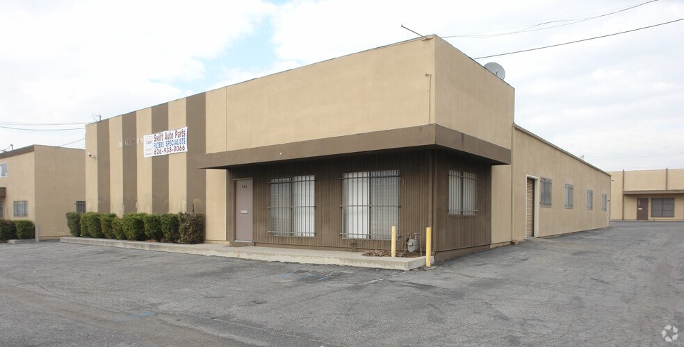 More Photos Of 633-687 E Edna Pl, Covina Warehouse For Lease