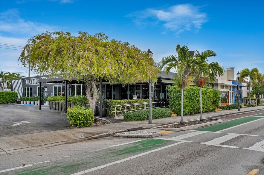 More Photos Of 815 NE 13th St, Fort Lauderdale Freestanding For Sale