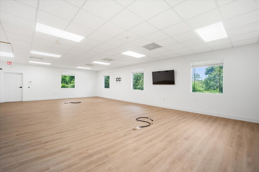 More Photos Of 8626 N Himes Ave, Tampa Medical For Lease