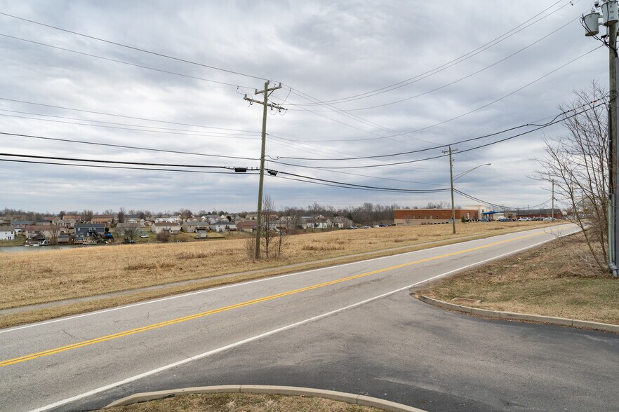 More Photos Of 700 Violet Rd, Crittenden Freestanding For Lease