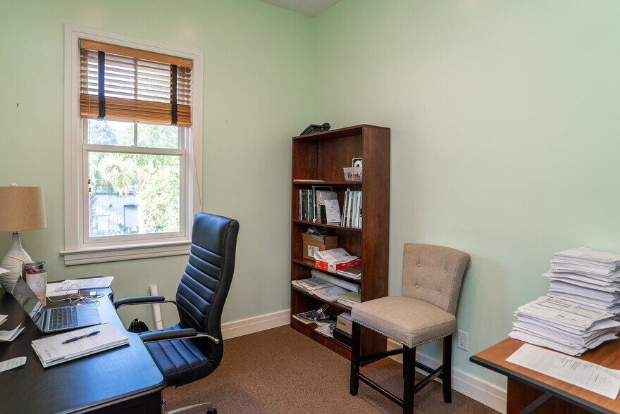 More Photos Of 12 Celadon Dr, Beaufort Storefront Retail Office For Sale